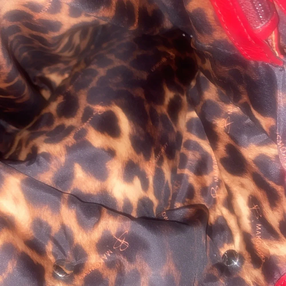 B. Makowsky cranberry red Shoulder bag! EUC! - Picture 9 of 16